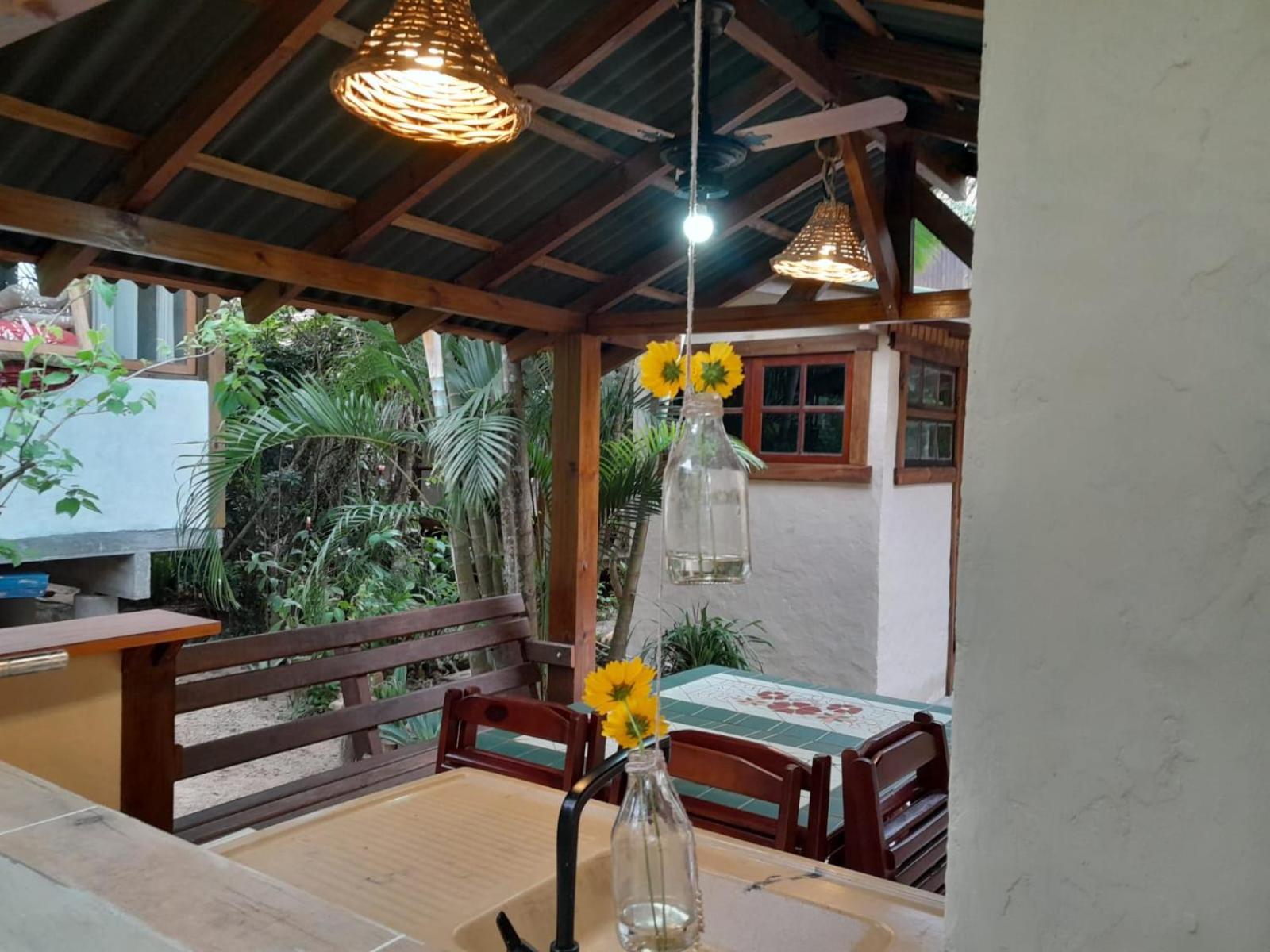 Recanto Das Bromelias Chales Гуарда-ду-Эмбау Экстерьер фото