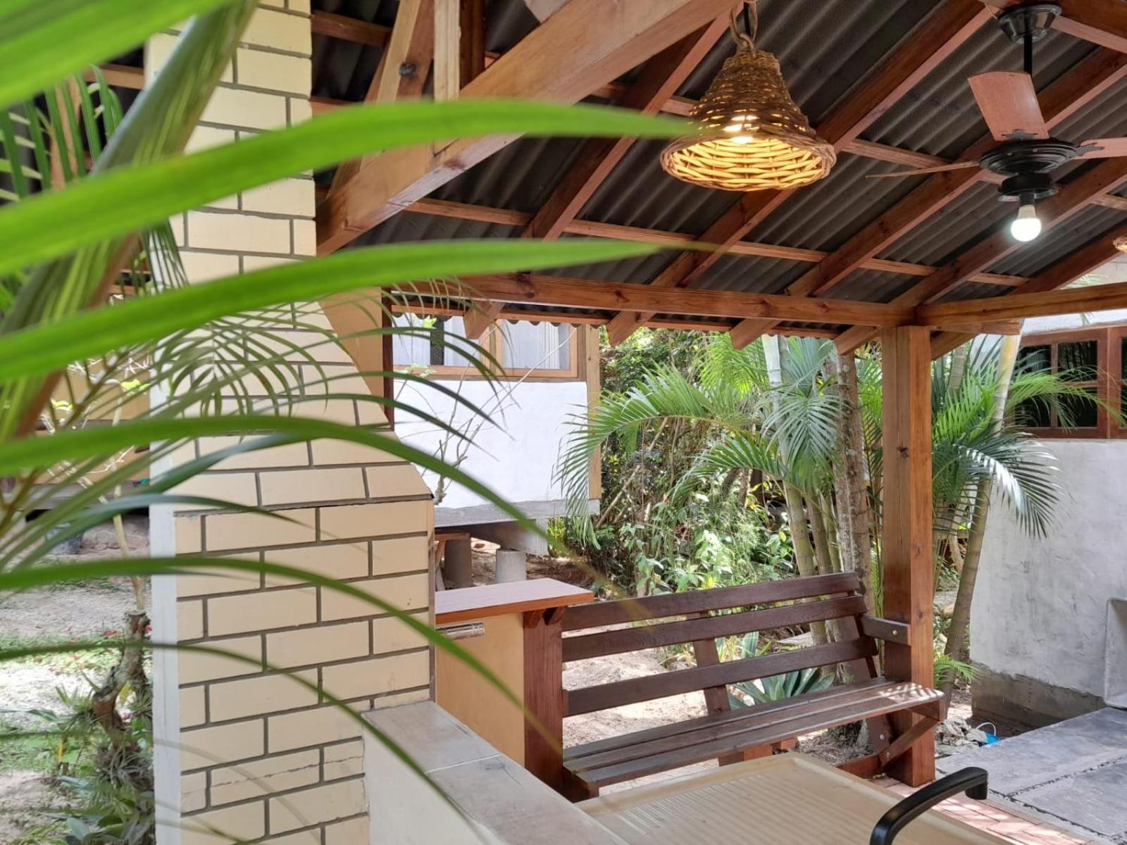 Recanto Das Bromelias Chales Гуарда-ду-Эмбау Экстерьер фото